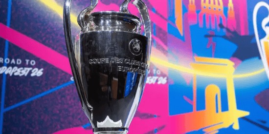 热刺俱乐部对三名做出纳粹礼的球迷实施无限期禁赛。