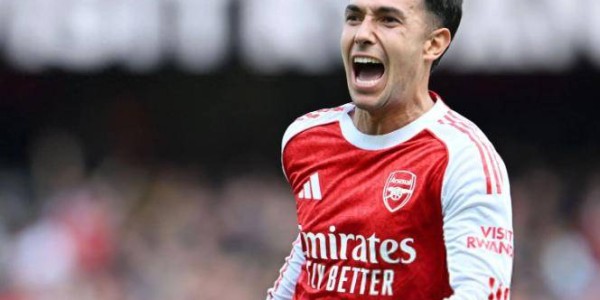 太燃了！3-2险胜后阿森纳再晋级，17天6战硬刚4大豪门，四线冲冠有戏